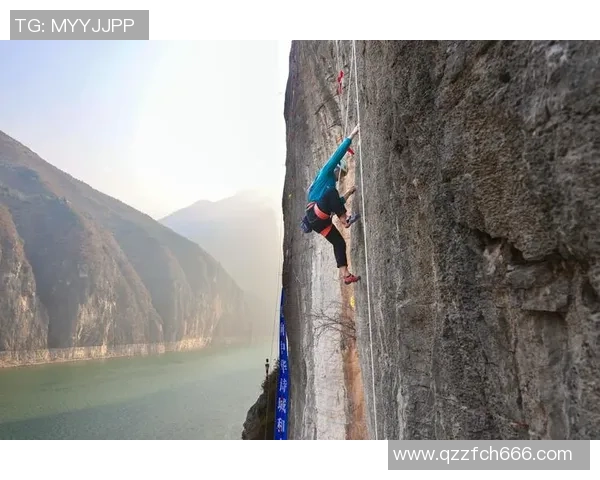 重庆攀岩队勇敢反击与创新之路探索全新发展模式